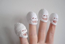 Crocheted skulls - thumbnail_1