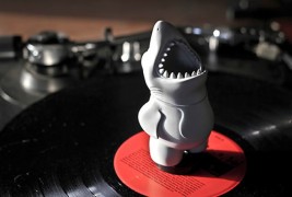 Chums vinyl toy - thumbnail_2