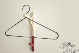 Wire coat hanger - thumbnail_4