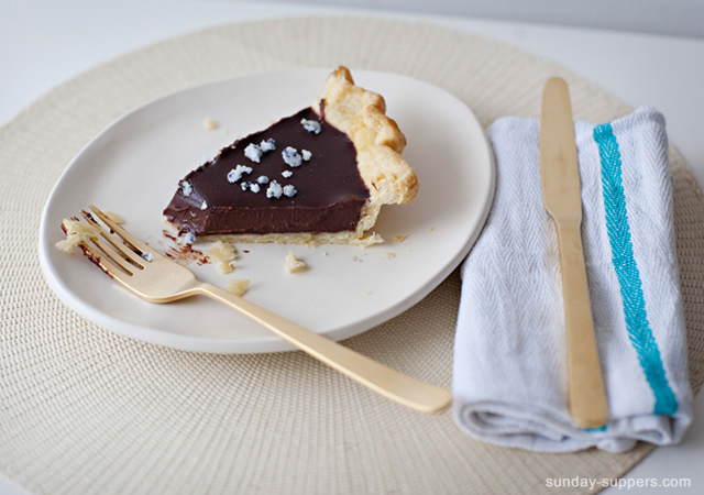 Chocolate lavender pie