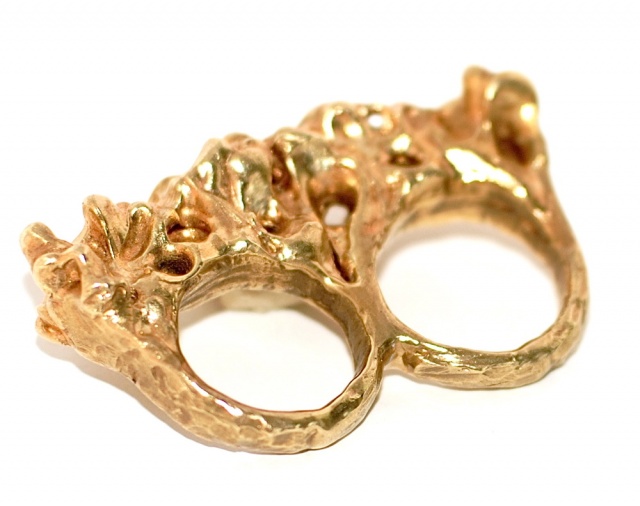 Nettie Kent multifinger ring | Image courtesy of Nettie Kent