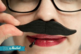 USB Moustache - thumbnail_1