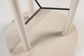 Sgabello treppiede - thumbnail_3