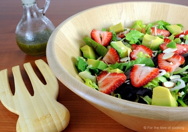 Strawberry and avocado salad