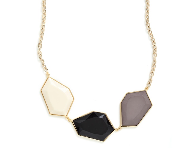 Quartz necklace | Image courtesy of Modcloth