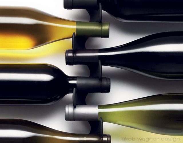 Menu wine rack | Image courtesy of Jakob Wagner