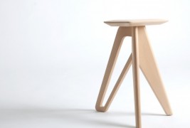 Tripod stool by Eunjin Jung - thumbnail_3