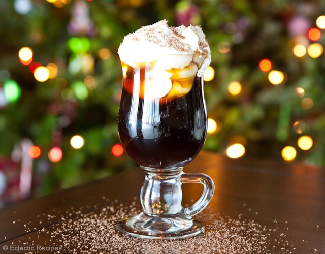 Christmas coffee cocktail | Image courtesy of Eclectic Recipes