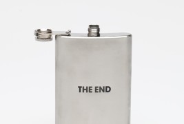 The End flask - thumbnail_2