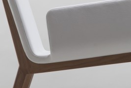 Enfold lounge chair - thumbnail_3