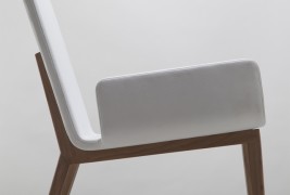 Enfold lounge chair - thumbnail_5