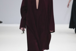 Yifang Wan autunno/inverno 2013 - thumbnail_5