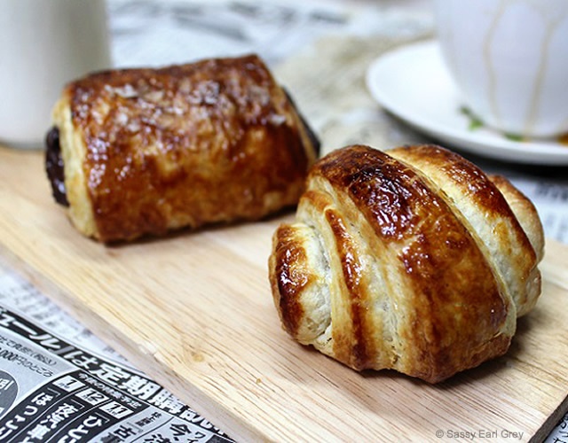 Croissants e pain au chocolat | Image courtesy of Sassy Earl Grey