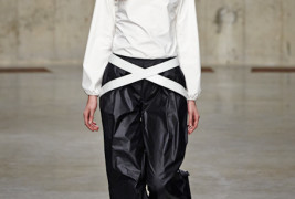 J.W. Anderson fall/winter 2013 - thumbnail_3