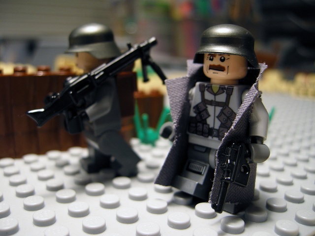 100 custom LEGO minifigs - Photo 77