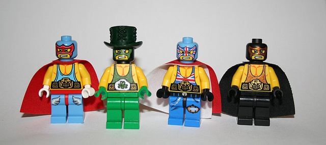 100 custom LEGO minifigs - Photo 85