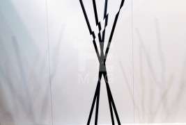 Modified coat hanger - thumbnail_3