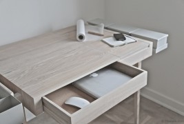 Private desk - thumbnail_3